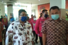 Tinjau Graha Wisata...