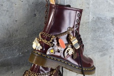 Berkolaborasi, Dr Martens...