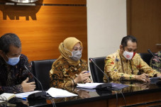 Menaker Temui Ketua...