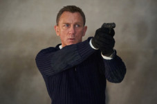 James Bond No Time to...