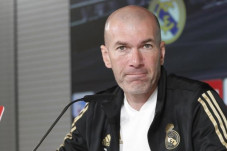 Hadapi Levante, Zidane...