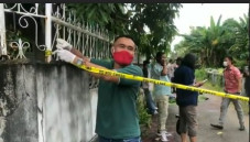 Gara-gara Uang Proyek,...