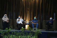 Risma Dinilai Tak Netral,...