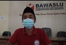 Mobil Tim Sukses Angkut...