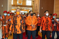 Pemuda Pancasila Pecat...