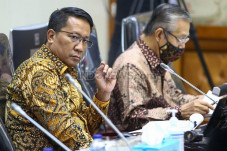 RUU Ciptaker Dikebut...