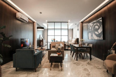Buka Showroom, Netstudio...
