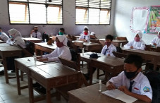 Empat SMP di Rembang...