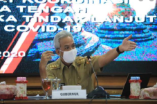 Api Abadi Mrapen Padam,...