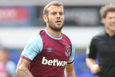 Frustrasi, Jack Wilshere...