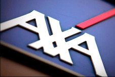 AXA Luncurkan Produk...