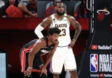 Lebron James Puji Penampilan...