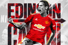 Mendarat di Old Trafford,...