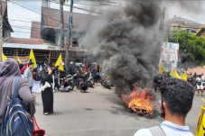 Gabungan Organisasi...