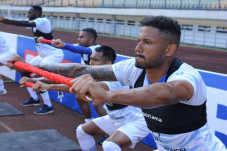 Persib Gelar Latihan...