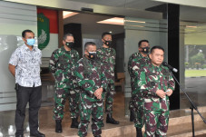 TNI Antarkan Mahasiswa...