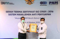 PNM Terima Sertifikat...