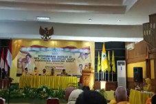 Fraksi Golkar di Daerah...