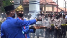 Demo Tolak Omnibus Law,...
