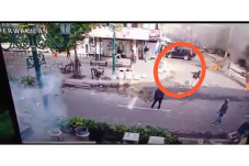 Beredar Video Pelempar...