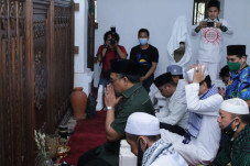 Ziarah ke Makam Sultan...
