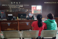 Seorang Buruh di Palembang...