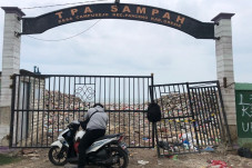 Pantai Panceng Jadi...