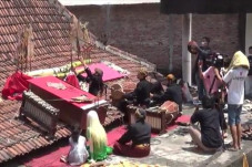 Protes Pemerintah, Dalang...