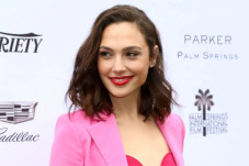 Gal Gadot Perankan Ratu...