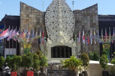 18 Tahun Tragedi Bom...