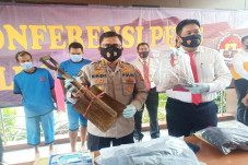 Sekap dan Aniaya Intel...