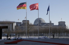 Jerman pada Turki: Hentikan...