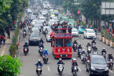Hari Ini Umumnya Berawan,...