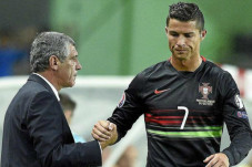 Ronaldo Positif Covid-19,...