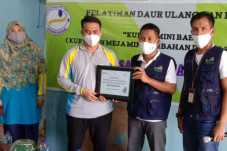 Dukung UMKM, CSR PLN...