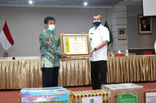 Cegah Penularan COVID-19,...