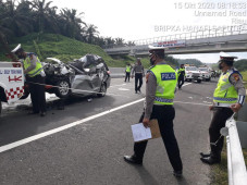 Kecelakaan di Tol Trans...