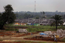Nyari Rumah Baru Terus...
