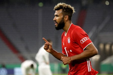 Cetak Gol Perdana, Maxim...