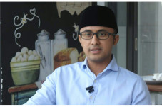 Besok Disuntik Vaksin...
