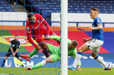 Virgil van Dijk Cedera,...