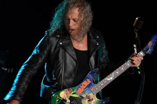 Gitaris Metallica, Kirk...