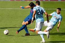 Cetak Gol Lagi, Luis...