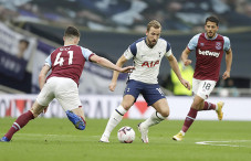 Babak I: Tottenham Bantai...