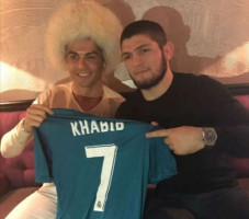 Ronaldo Dukung Khabib...