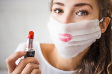 Tips Tetap Cantik Pakai...