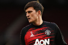 Ada Kabar Maguire dan...