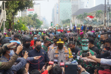 33 Orang Diamankan saat...