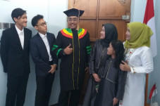 Pandemi, Wakil Ketua...