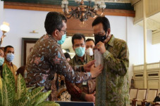UGM Keren! Bisa Bikin...
